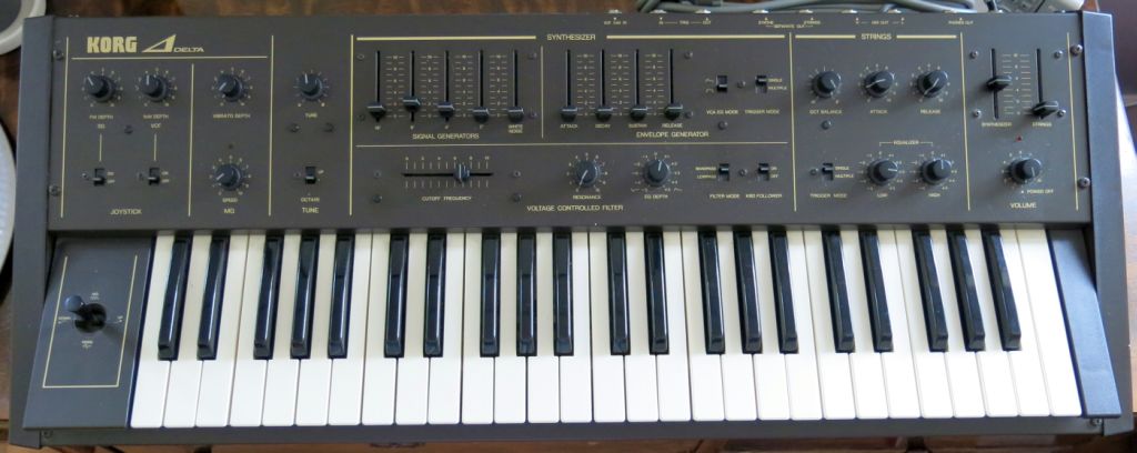 KORG - EK-50  clavier arrangeur 61 notes amplifié